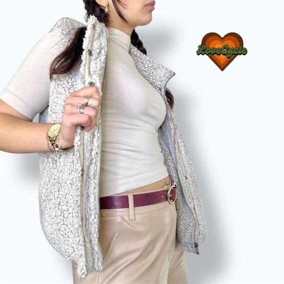 Women’s Gray Sherpa Vest – Miami (Francesca’s) – Size Small - Picture 6 of 8